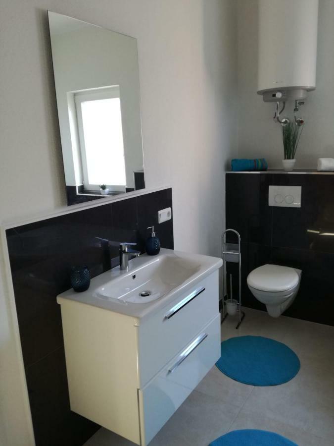 Apartman Adriatic Trogir Bagian luar foto